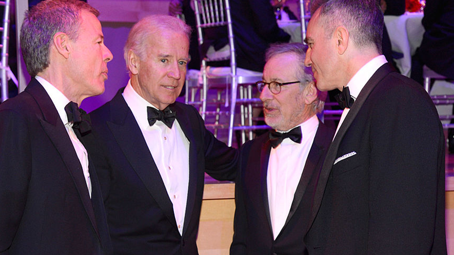 biden-turns-to-hollywood-stalwarts-in-first-big-2024-fundraising-push,-tickets-cost-up-to-$500,000