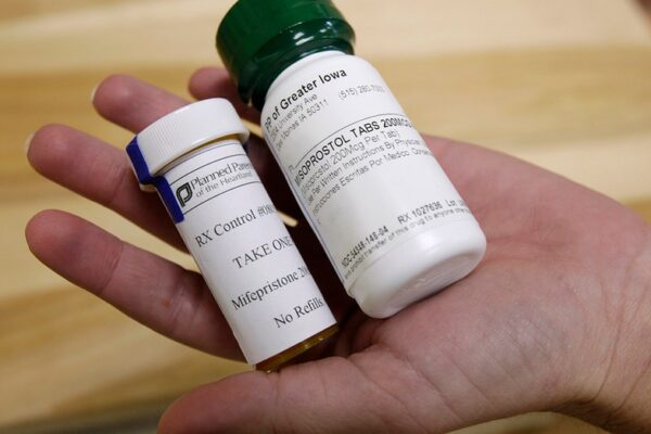 major-drug-stores-start-selling-abortion-pill-some-say-is-‘dangerous’-for-women-ahead-of-landmark-scotus-case