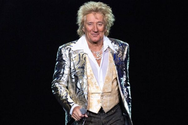 rod-stewart-embraces-swing,-country-music-as-rock-legend-reinvents-himself-at-79