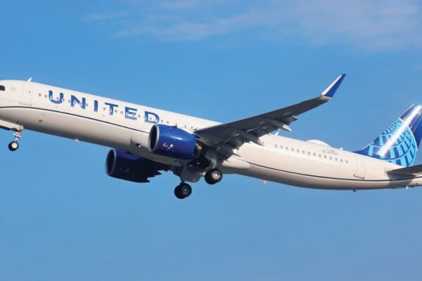 disruptive,-intoxicated-passengers-get-newark-bound-united-flight-diverted-to-maine