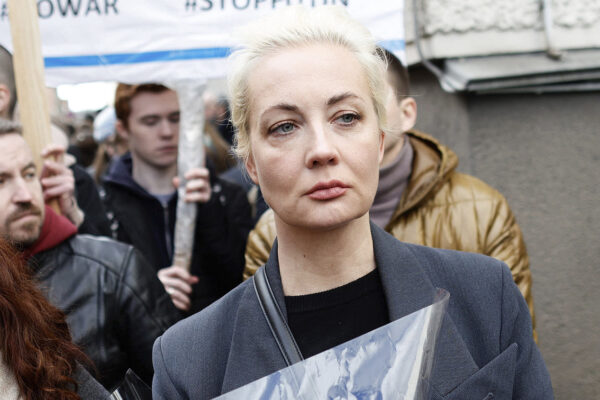 navalny’s-widow-lines-up-to-cast-ballot-in-berlin-protest-against-putin