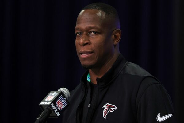 falcons-coach-raheem-morris-compares-himself-to-taylor-swift-after-nfl-draft-pick-scrutiny