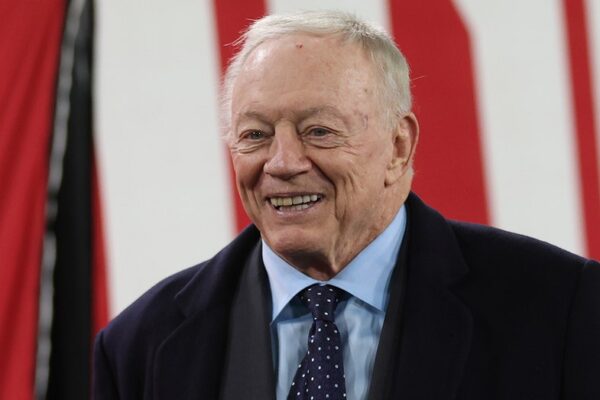 jerry-jones-reaches-settlement-in-paternity-case,-says-ordeal-was-‘sensitive-to-me-and-my-family’