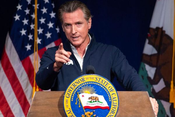 newsom-urges-oakland-officials-to-tighten-‘extreme’-policy-that-restricts-police-chases